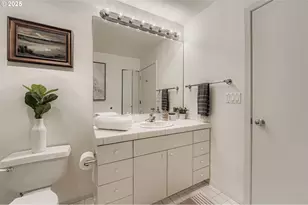 618 NW 12th Ave, Portland, OR 97209 - Photo 13