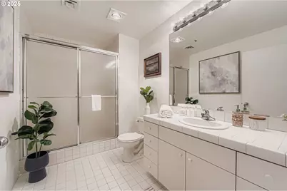618 NW 12th Ave #404, Portland, OR 97209 - Photo 13
