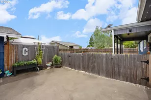 164 Hawthorne St, Sutherlin, OR 97479 - Photo 29