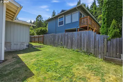 2220 Maine Ct, North Bend, OR 97459 - Photo 45