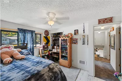 2220 Maine Ct, North Bend, OR 97459 - Photo 33