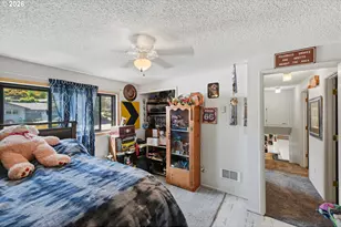 2220 Maine Ct, North Bend, OR 97459 - Photo 33