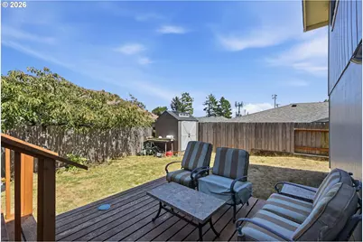 2220 Maine Ct, North Bend, OR 97459 - Photo 41