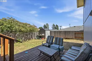 2220 Maine Ct, North Bend, OR 97459 - Photo 41