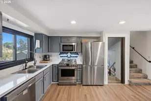 2220 Maine Ct, North Bend, OR 97459 - Photo 13