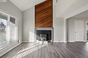 1132 T St, Springfield, OR 97477 - Photo 7