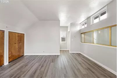 1132 T St, Springfield, OR 97477 - Photo 33