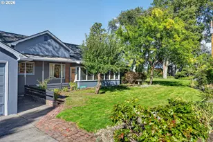 1301 E 18th St, The Dalles, OR 97058 - Photo 5