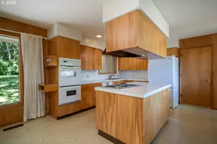 3375 Eagle Crest Rd NW, Salem, OR 97304 - Photo 13