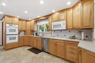 3562 SE Cedar St, Hillsboro, OR 97123 - Photo 9