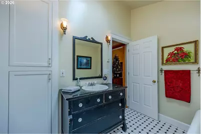 1221 Juniper St, Junction City, OR 97448 - Photo 25