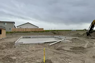 596 Arthur St, Umatilla, OR 97882 - Photo 1