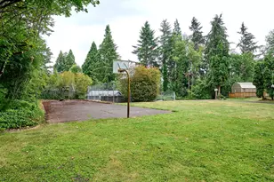 22069 Erica Dr, Aurora, OR 97002 - Photo 21