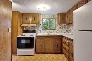 22069 Erica Dr, Aurora, OR 97002 - Photo 7
