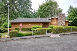 22069 Erica Dr, Aurora, OR 97002 - Photo 23