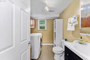 1947 SE Meadow Ct, Gresham, OR 97080 - Photo 23