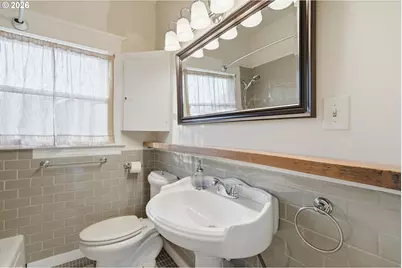 7619 SE Insley St, Portland, OR 97206 - Photo 7