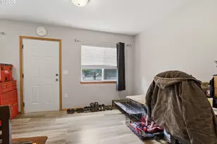 715 S McLoughlin Blvd, Oregon City, OR 97045 - Photo 3