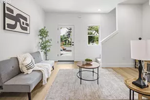 2011 SW Moss St, Portland, OR 97219 - Photo 15