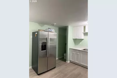 7409 SE 82nd Ave #4, Portland, OR 97266 - Photo 11