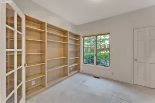 2574 W 28th Ave, Eugene, OR 97405 - Photo 15