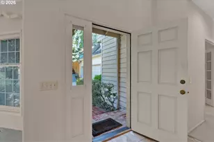 2574 W 28th Ave, Eugene, OR 97405 - Photo 3