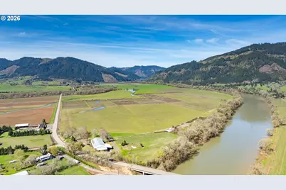 687 Hubbard Creek Rd, Umpqua, OR 97486 - Photo 21