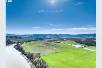 687 Hubbard Creek Rd, Umpqua, OR 97486 - Photo 5