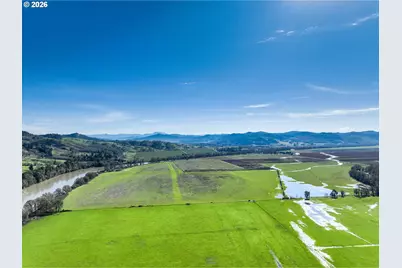 687 Hubbard Creek Rd, Umpqua, OR 97486 - Photo 3