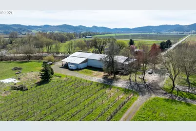 687 Hubbard Creek Rd, Umpqua, OR 97486 - Photo 25