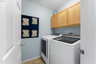 2528 N Roger Smith Dr, Newberg, OR 97132 - Photo 27