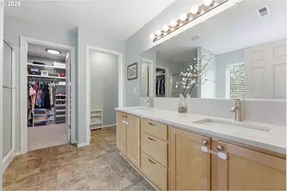 2528 N Roger Smith Dr, Newberg, OR 97132 - Photo 23
