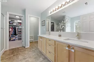 2528 N Roger Smith Dr, Newberg, OR 97132 - Photo 23