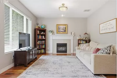 2528 N Roger Smith Dr, Newberg, OR 97132 - Photo 5