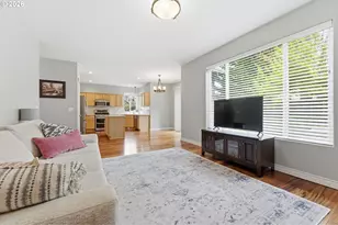 2528 N Roger Smith Dr, Newberg, OR 97132 - Photo 7