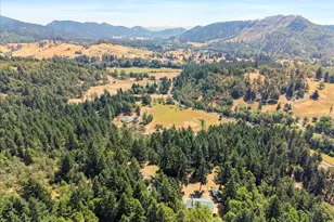 460 Little Branch Ln, Roseburg, OR 97471 - Photo 33