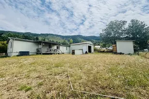 131 Allan St, Myrtle Creek, OR 97457 - Photo 21