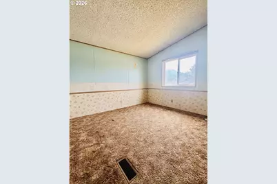 131 Allan St, Myrtle Creek, OR 97457 - Photo 19