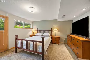 12955 SW Evergreen St, Beaverton, OR 97005 - Photo 19