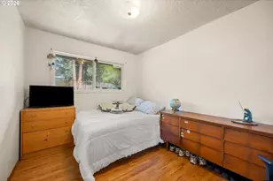 12955 SW Evergreen St, Beaverton, OR 97005 - Photo 21
