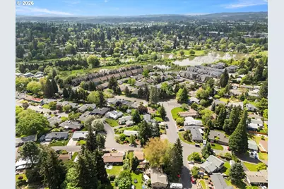 12955 SW Evergreen St, Beaverton, OR 97005 - Photo 39