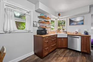 4902 NE 78th Ave, Portland, OR 97218 - Photo 11