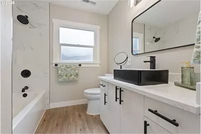 6414 SE 144th Ln, Portland, OR 97236 - Photo 11