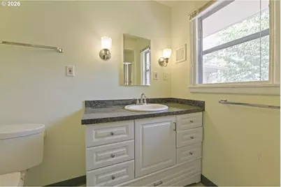 3828 NE 75th Ave, Portland, OR 97213 - Photo 15