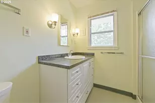 3828 NE 75th Ave, Portland, OR 97213 - Photo 13