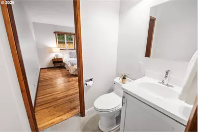 410 Pleasant Ave, Astoria, OR 97103 - Photo 17