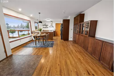 410 Pleasant Ave, Astoria, OR 97103 - Photo 11