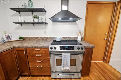 410 Pleasant Ave, Astoria, OR 97103 - Photo 15