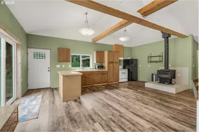 824 W Central Ave, Gates, OR 97346 - Photo 31