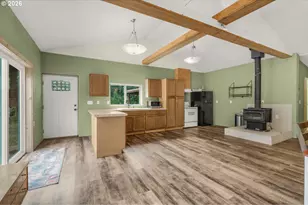824 W Central Ave, Gates, OR 97346 - Photo 31